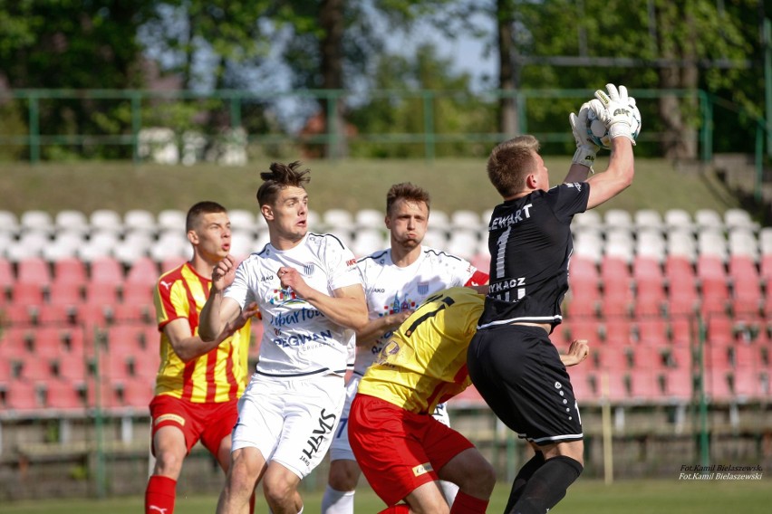 Kulisy meczu 3 ligi między Koroną II Kielce i Lewartem Lubartów w obiektywie. Gospodarze wygrali 1:0 po golu Strzebońskiego