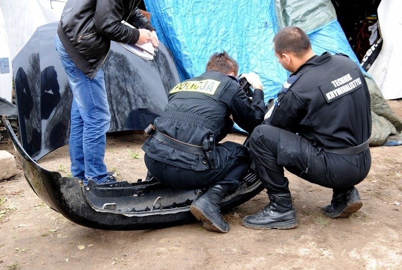 W Przeźmierowie policjanci odkryli dziuplę samochodową