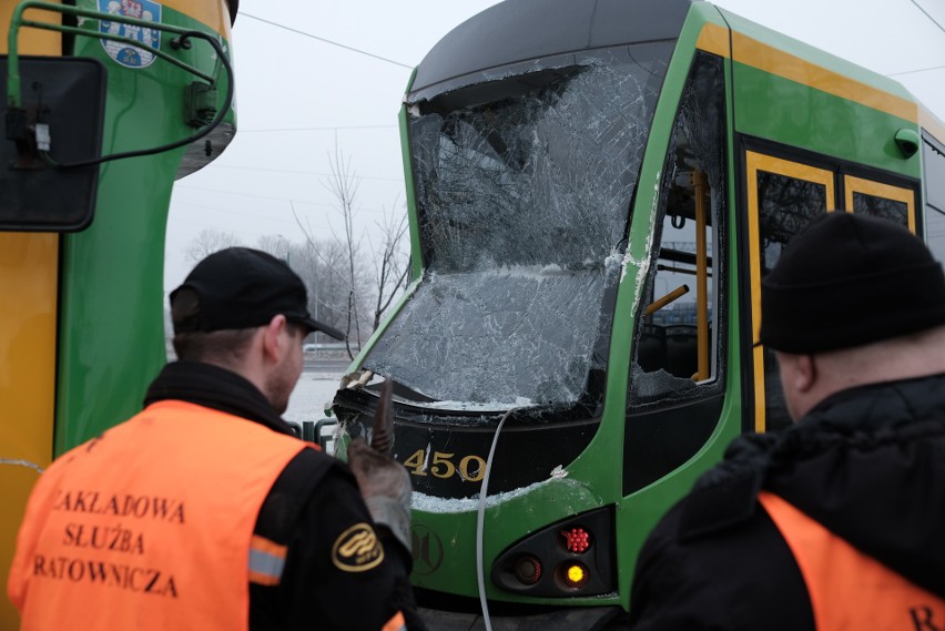 MPK Poznań: Zderzenie dwóch tramwajów. Są ranni! Motorniczy...