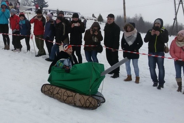 Zjazd na Byle Czym w Zwardoniu