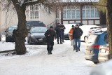 Napad rabunkowy w centrum Poznania. Padły strzały. Zaatakowany został ochroniarz. Trwa wielka obława