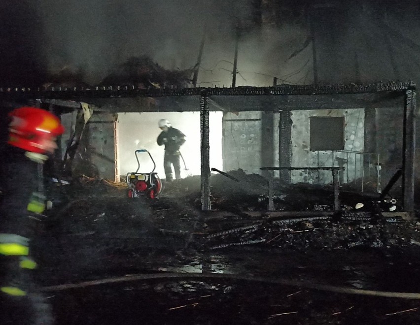 Tragiczny pożar w Myszkowie. Zginęły dwie osoby....