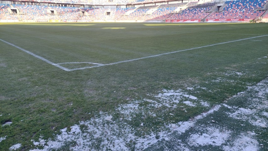 Na stadionie Górnika Zabrze trwają przygotowania do meczu z...