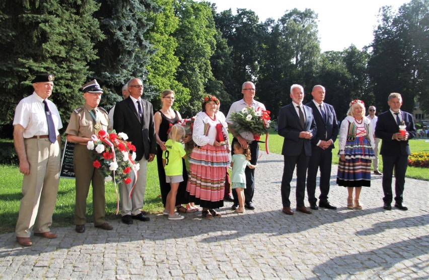 W niedzielę 15 sierpnia przed Zamkiem Tarnowskich w...