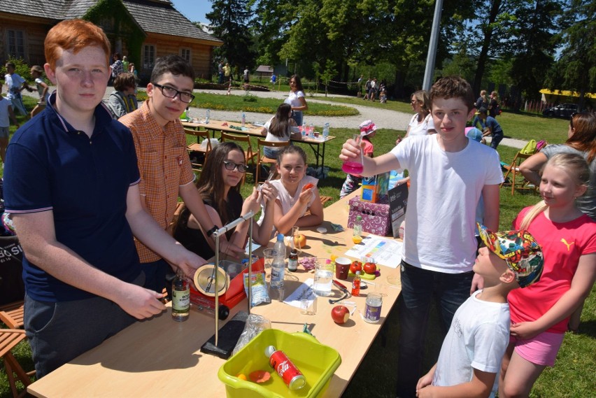 W Ciekotach biegali, śpiewali i doświadczali. Jedyny taki Dzień Dziecka