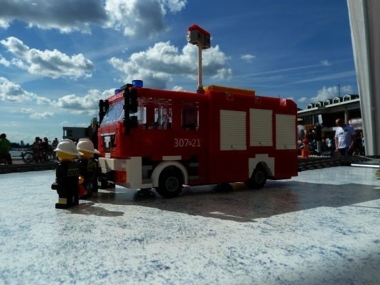 Wóz strażacki z klocków Lego