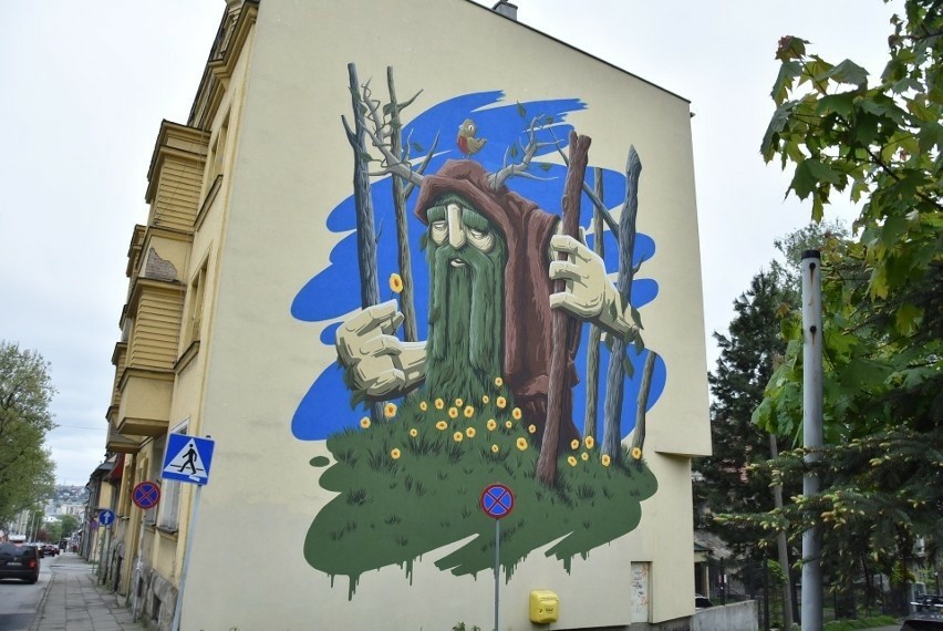 "Borowy" - mural w Bielsku-Białej.