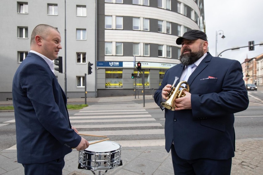 W niedzielę (18.10.) Marcin Ściesiński na trąbce i Łukasz...