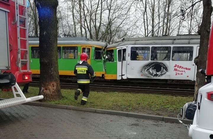 Do zderzenia tramwajów doszło w poniedziałek, 3 lutego przed...