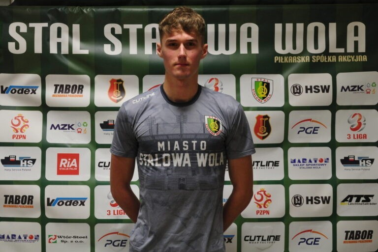 3 liga. [AKTUALIZACJA] Adrian Skrzyniak został zawodnikiem Stali Stalowa Wola. Klub wypożyczył go z PGE Stali Mielec