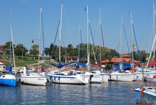 Żegluga w swojej flocie ma 10 statków, którymi turyści pływają po mazurskich jeziorach