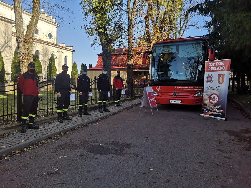 W Dubiecku zorganizowali akcję honorowego oddawania krwi. Zgłosiło się ponad 50 osób [ZDJĘCIA]