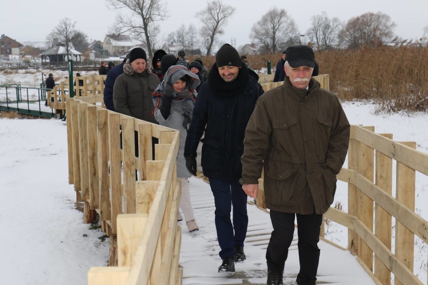 Kładka Waniewo - Śliwno ponownie otwarta po modernizacji! Wszystko kosztowało 3,6 mln zł (zdjęcia) 