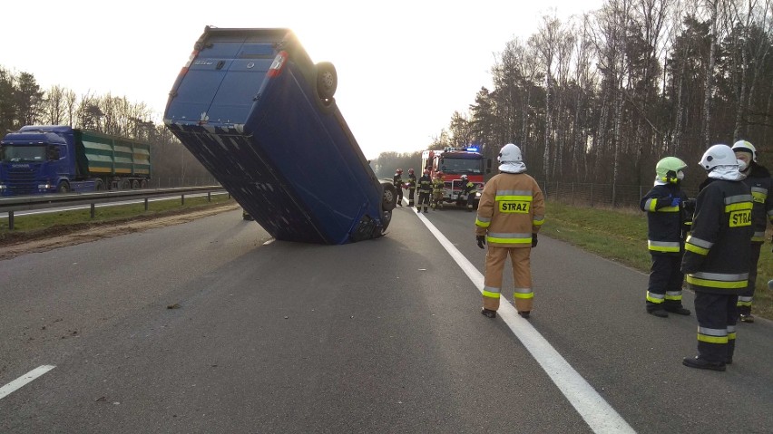 Bus zablokował częściowo autostradę A4 na wysokości...