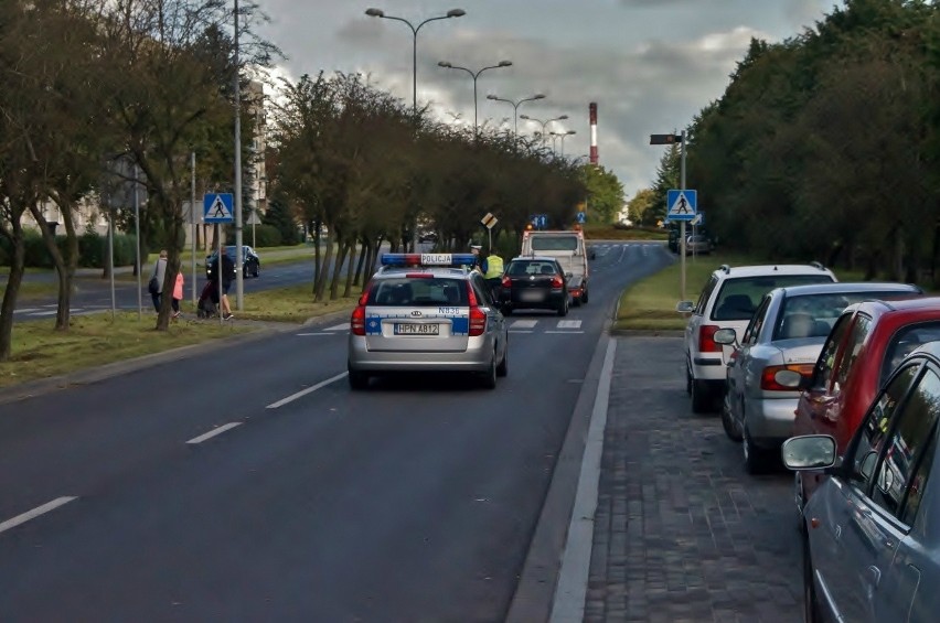 Wypadek na ulicy Sobieskiego w Słupsku. Kobieta w szpitalu (zdjęcia)