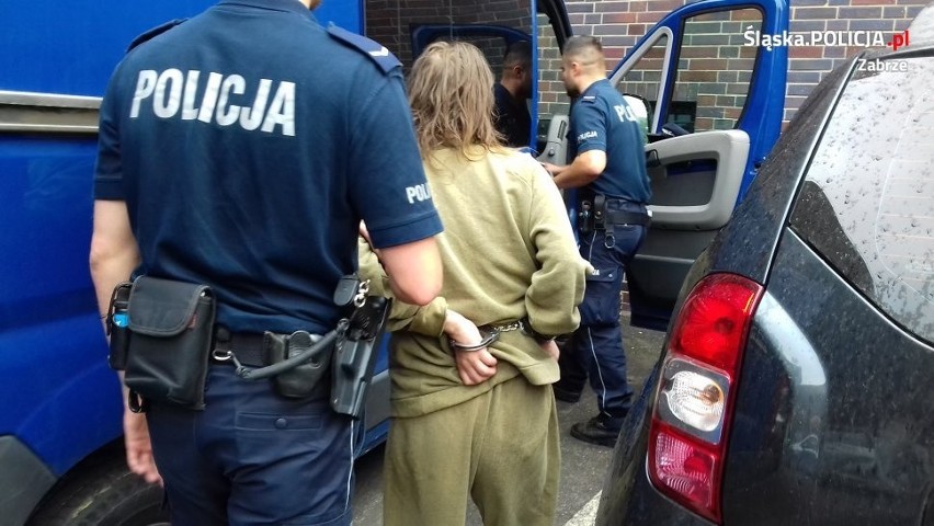 Policjanci zatrzymali kobietę, która podczas libacji...