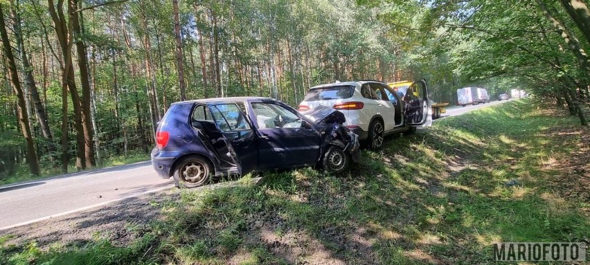 Zderzenie dwóch samochodów na DK45 pomiędzy Jełową a...