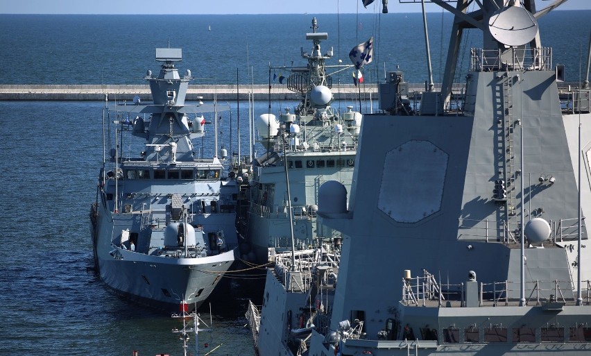 Okręty NATO zacumowały przy Nabrzeżu Francuskim w Gdyni