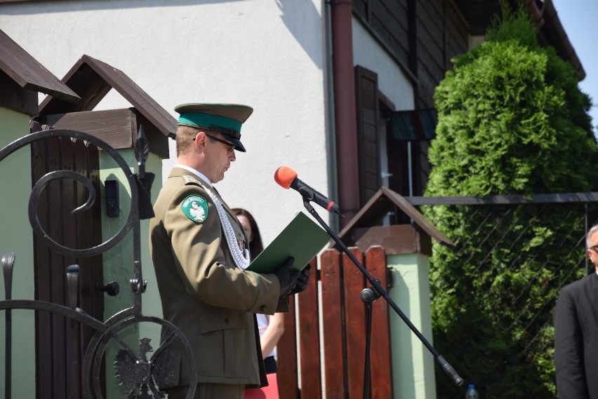 Hołd dla 30 ofiar pacyfikacji Radwanowic w miejscu kaźni hitlerowskiej. Wspomnienia bestialskiego mordu [ZDJĘCIA] 