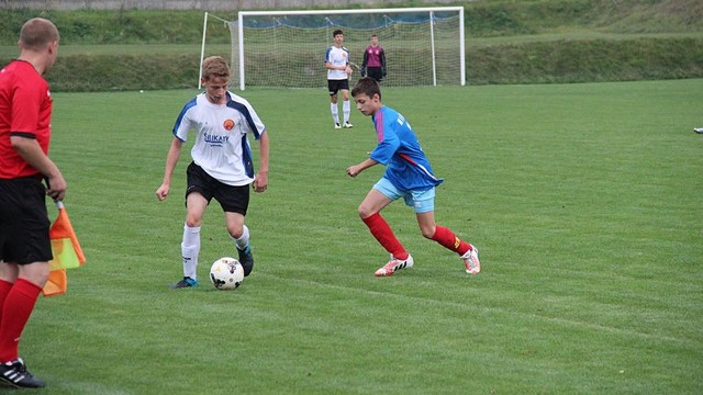 Fragment meczu grupy drugiej klasy okręgowej juniorów młodszych, pomiędzy Wierną Małogoszcz, a Hetmanem Włoszczowa.
