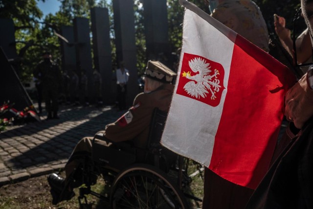 Prezydent Poznania Jacek Jaśkowiak: 1 sierpnia w Poznaniu w godny sposób upamiętnimy 78. rocznicę wybuchu Powstania Warszawskiego. Podjąłem decyzję, by tym razem nie uruchamiać o godzinie "W" syren alarmowych, z uwagi na przebywających w naszym mieście gości z Ukrainy.