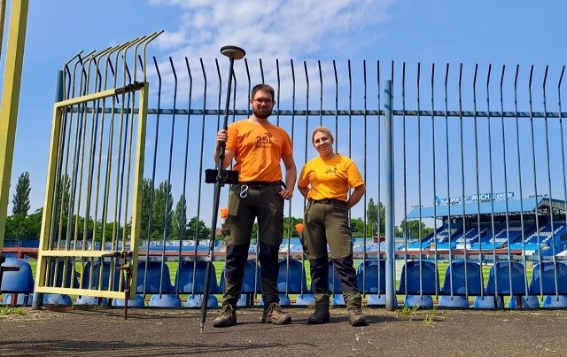 Pracownicy tyskiej firmy na stadionie Ruchu Chorzów przy Cichej 6.