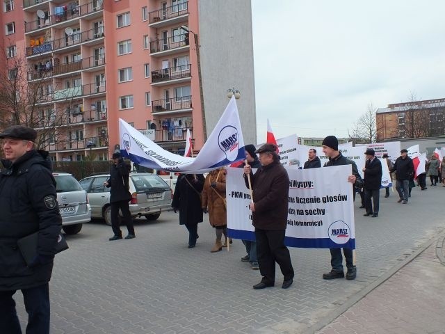 Marsz w obronie demokracji w Starachowicach