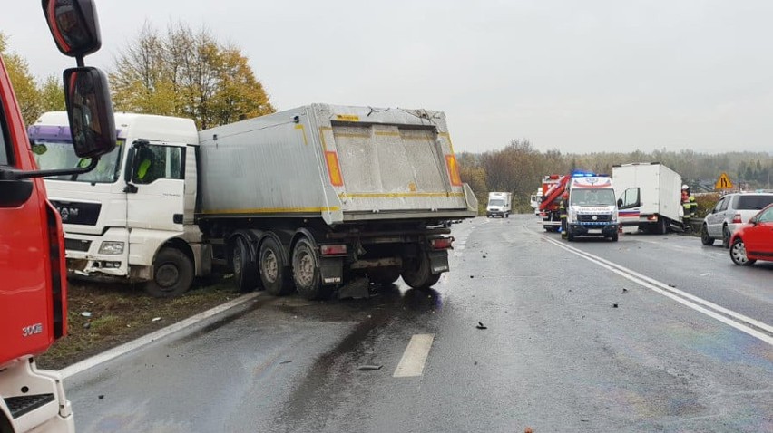 Dwie osoby zostały ranne w wypadku w Zawierciu Żerkowicach