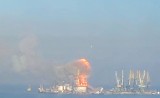 Płonie port w Berdiańsku. Rosjanie wysadzili w powietrze zbiorniki z paliwem [Wideo]