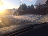 Zima na Pomorzu. Obfite opady śniegu, zła sytuacja na drogach i kilkadziesiąt miejscowości bez prądu
