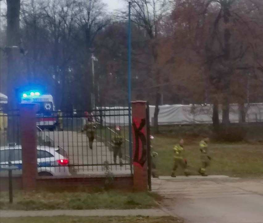 Wypadek na terenie pływalni w parku Kachla w Bytomiu. Strażacy udzielali pierwszej pomocy