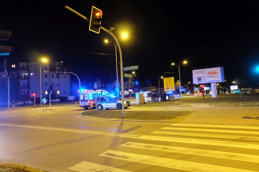 Policja ustaliła, że 58-latek z hondy nie ustąpił...