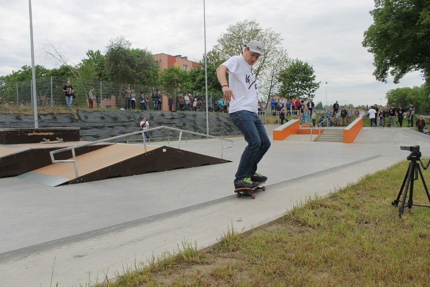 Pokaz ekstremalnej jazdy na skateparku [FOTO]