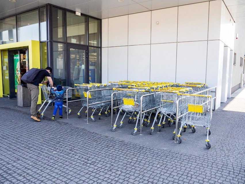 Uczniowie Technikum nr 3, kształcący się w zawodzie technik...