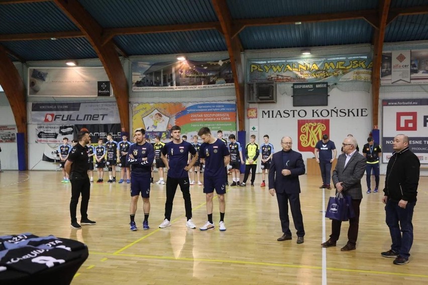 Piłkarze ręczni Łomży Vive Kielce poprowadzili trening w Końskich [ZDJĘCIA]