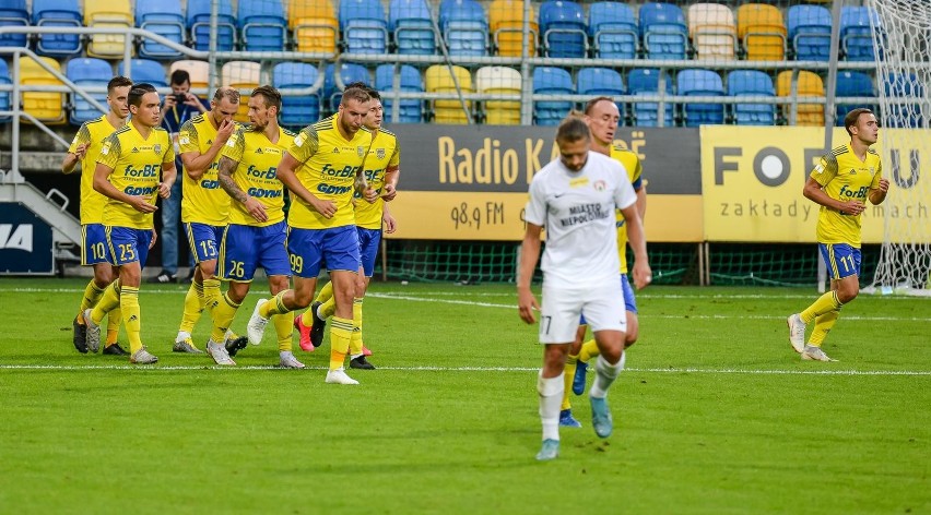 Arka Gdynia pokonała Puszczę Niepołomice 3:2 (1:0).