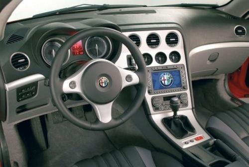 Fot. Alfa Romeo: Tablica rozdzielcza nawiązuje do innych...