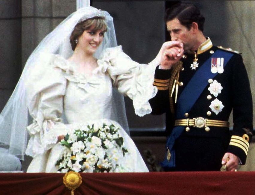 Diana w tym małżeństwie wiele wycierpiała.