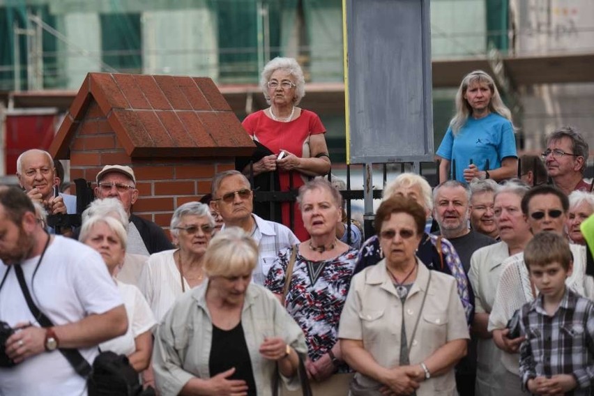 Poświęcenie figury Chrystusa. Antoni Macierewicz w Poznaniu