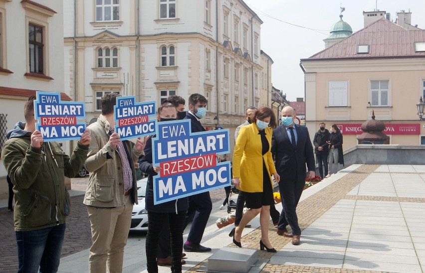 Prezydenci miast wsparli w kampanię Ewy Leniart na...