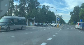 Aleja Wyszyńskiego w Augustowie. Wypadek zablokował drogę