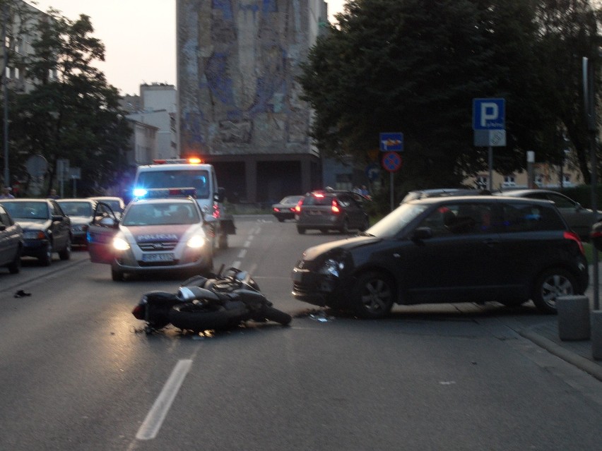 Wypadek motocyklisty pod katowickim Altusem [ZDJĘCIA]