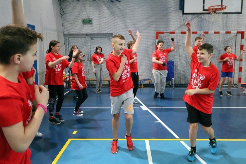 Rząd wyraził zgodę na zajęcia sportowe w szkołach...