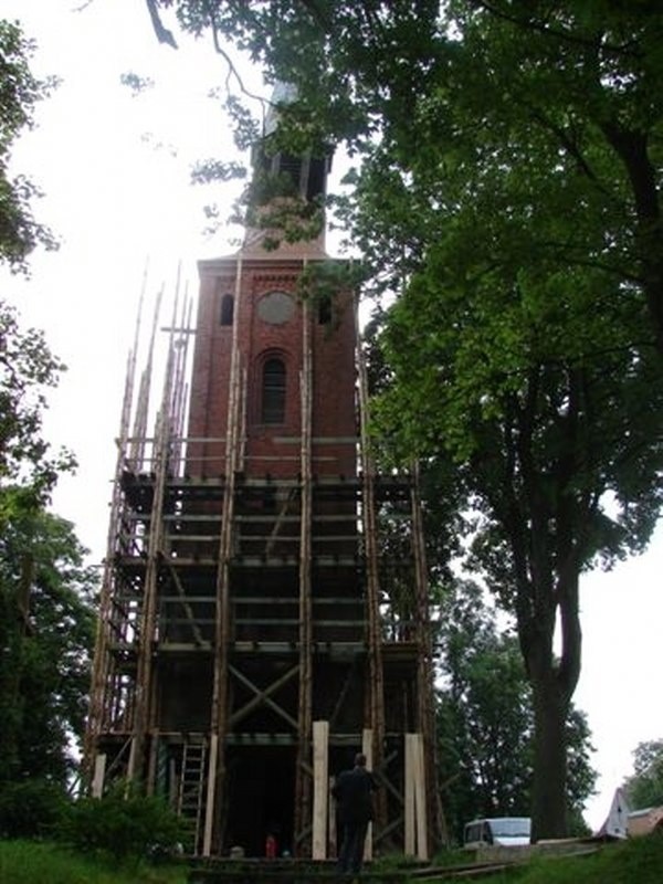 Remont poźnogotyckiego kościoła w Odargowie.