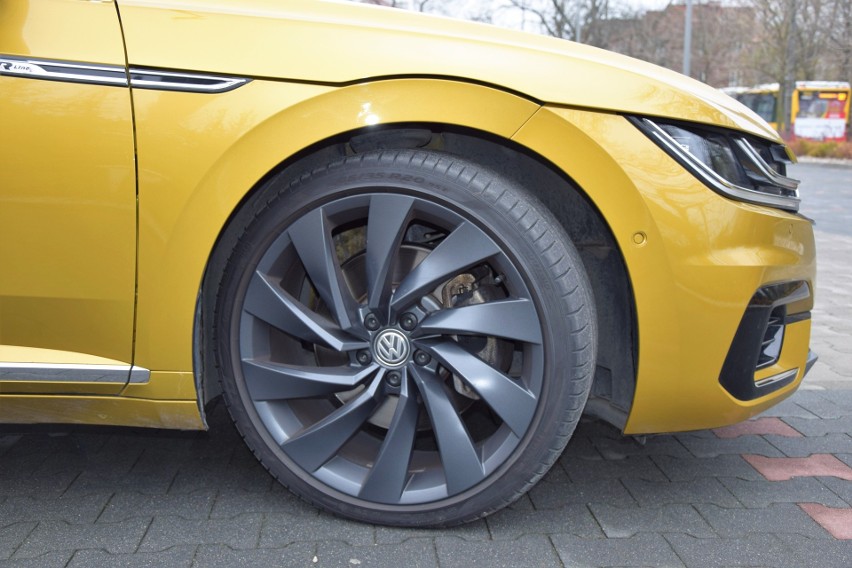 Volkswagen Arteon R-Line 2.0 TDI Bi-Turbo 240 KM 4Motion...