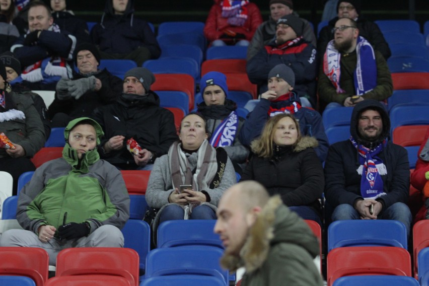 Górnik Zabrze - Wisła Kraków: mimo zimna, na trybunach był...