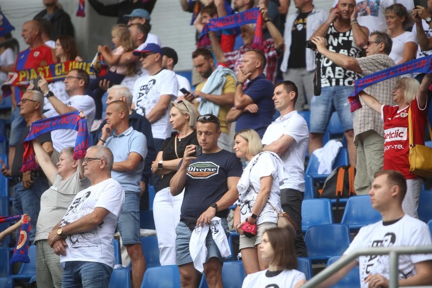 5.07.2021. Kibice na meczu Piast Gliwice - Raków Częstochowa...