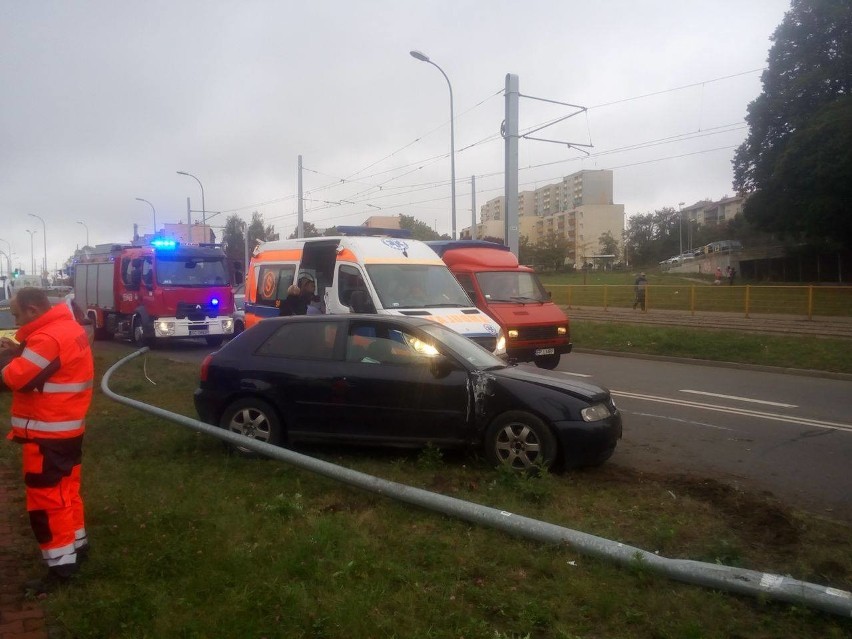 Częstochowa: Wypadek na ulicy Rakowskiej. Kierowca wjechał w...