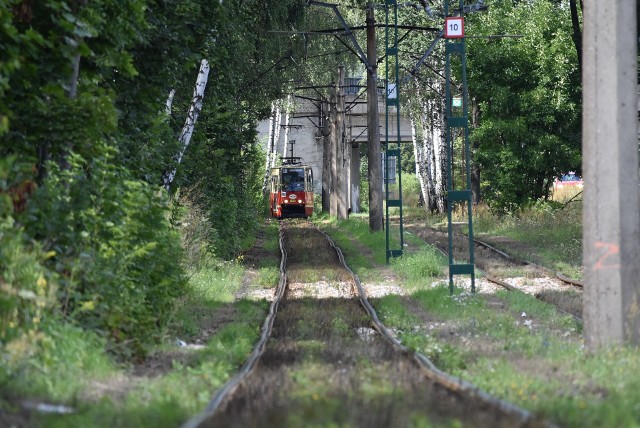 Linia tramwajowa pomiędzy centrum Bytomia i Stroszkiem