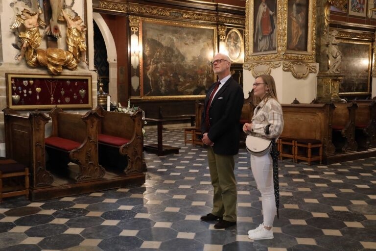 Członek brytyjskiej rodziny królewskiej George Windsor z wizytą w Sandomierzu. Wiemy jakie miejsca odwiedził kuzyn króla Karola III